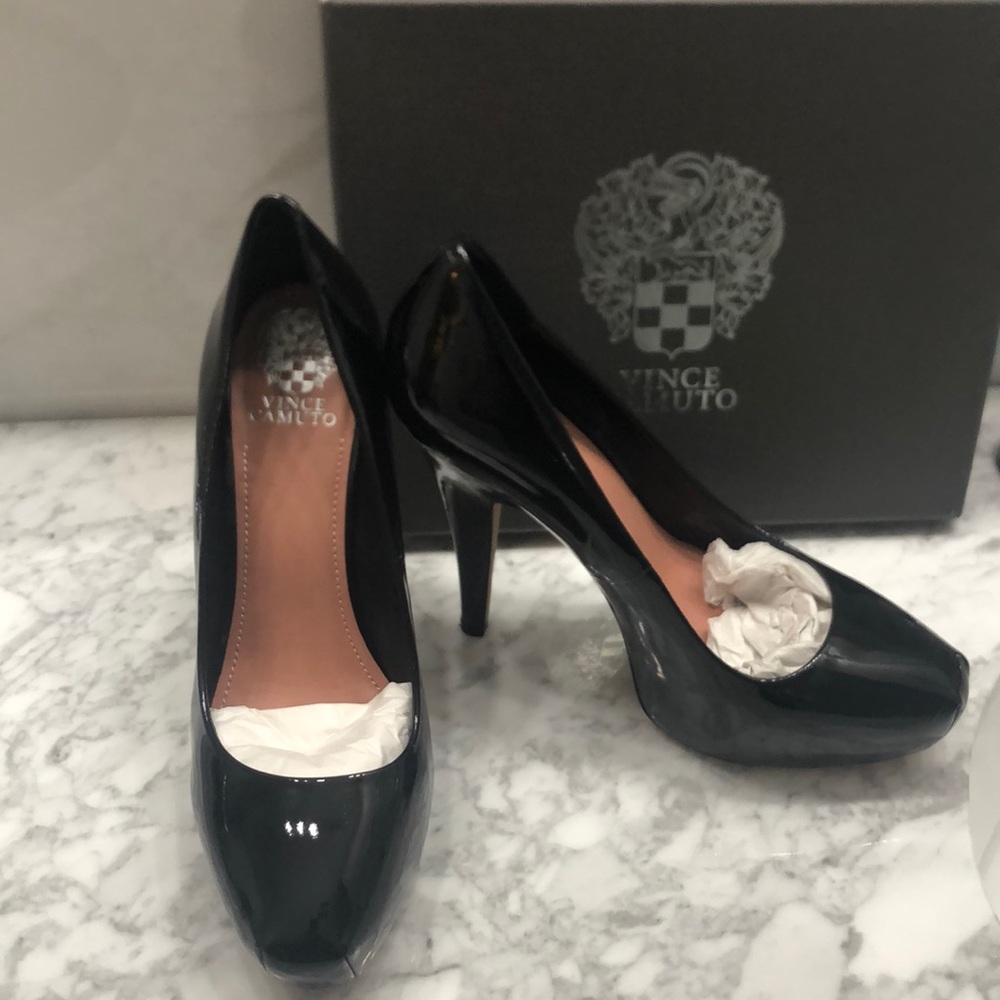Vince Camuto - size 11 - black patent heels
